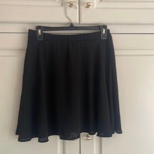 Everly flouncy skirt. EUC.